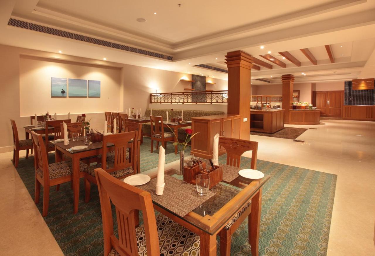 Monsoon Empress Kochi Hotel Kültér fotó