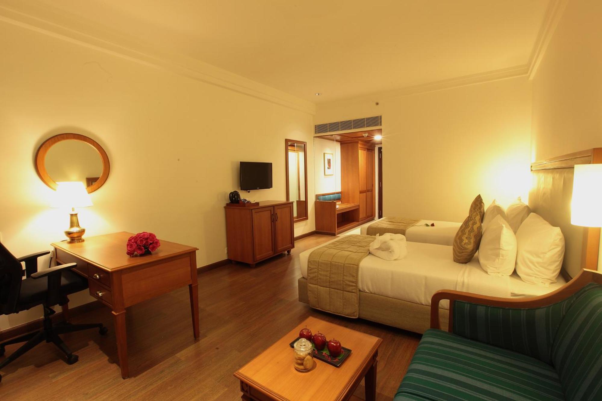 Monsoon Empress Kochi Hotel Kültér fotó